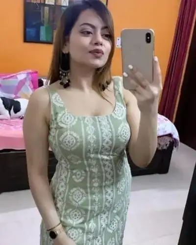 Call Girl in Sikandrabad